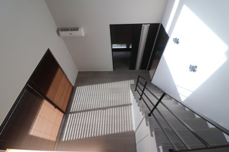 【その他共用部分】 | 前橋市江木町モデルハウス物件　＃11 | ブラインドは窓枠内に取り付けられているので出っ張ることなくスッキリ◎