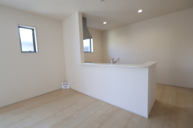 《仲介手数料無料》岩槻区大字金重109-176新築一戸建てリーブルガーデンのキッチン