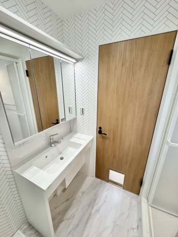 CS GARDEN 吉祥寺の独立洗面台