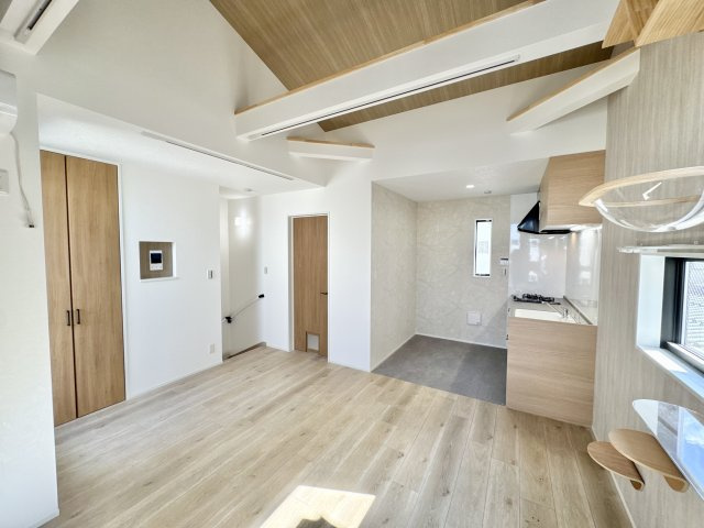 CS GARDEN 吉祥寺の居間・リビング