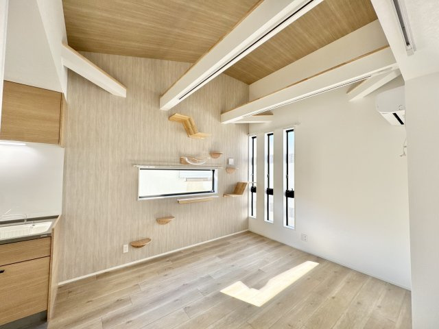 CS GARDEN 吉祥寺の居間・リビング