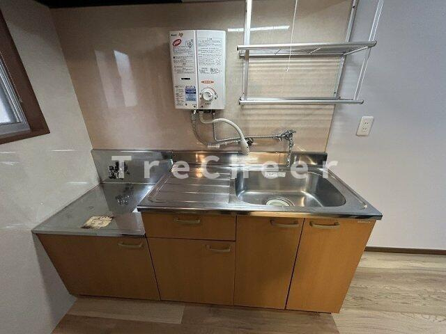 上野アパートメントのキッチン