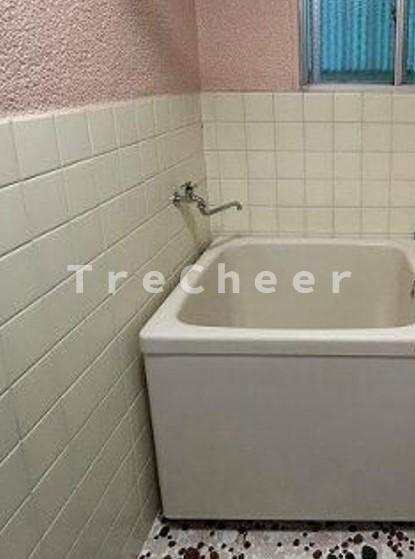 上野アパートメントの浴室