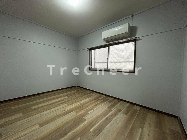 上野アパートメントの寝室