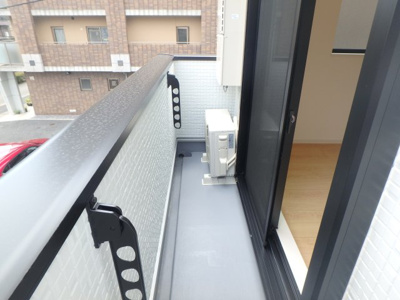 【バルコニー】 | サンハイツ甲子園口北町 | バルコニーがあります