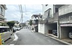 【前面道路含む現地写真】 | 富士見市渡戸3丁目　建築条件無売地　全1区画　(ふじみ野店) | 前面道路（西）。