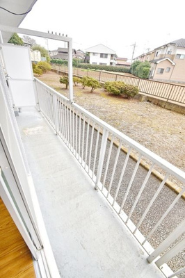 【バルコニー】 | メゾンドエスポワール | バルコニーからの眺めを楽しみながら食事をしませんか