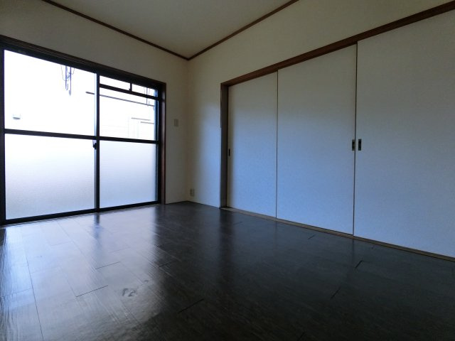 ドゥエル イーストの居間・リビング