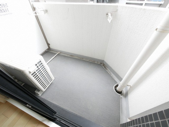 ベルエ難波西のバルコニー