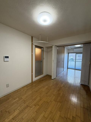 【居間・リビング】 | ジャルダン田端 | ゆったり過ごせる居間です