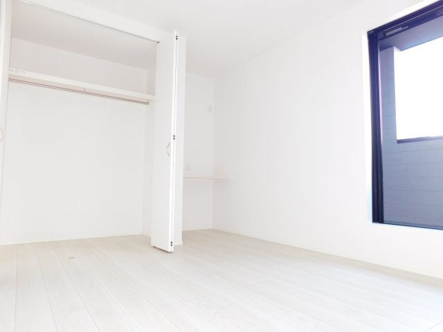 名古屋市西区貝田町１丁目の新築一戸建の洋室|◇洋室◇　　明るい洋室６．８７帖　全居室完備♪　バルコニー付き！