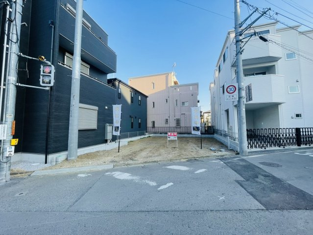 【建築条件なし売地】ふじみ野市上福岡2期の前面道路含む現地写真