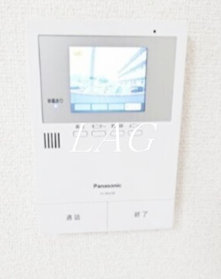 【セキュリティ】 | ラ・ポワール | モニター付きインターフォンです。