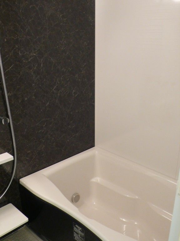 アールコート早稲田の浴室