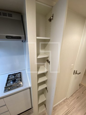 【収納】 | パークアクシス心斎橋 | パークアクシス心斎橋　収納棚