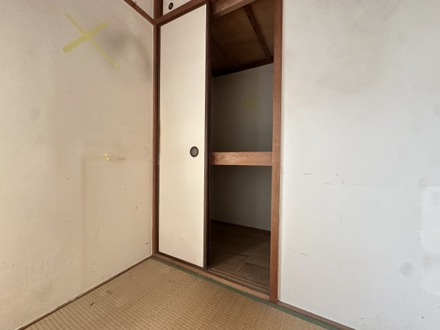 コーポイン長居A棟の収納