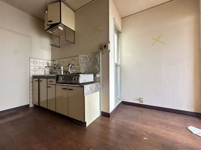 コーポイン長居A棟の居間・リビング
