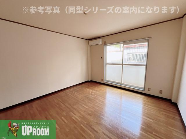 Surplus One光の居間・リビング