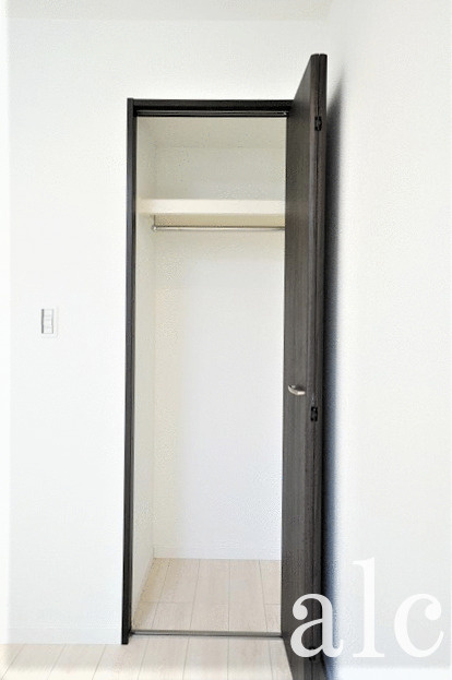 グランクオール代田橋の収納|☆ホワイトフローリング！！ネット無料のハイグレード物件☆