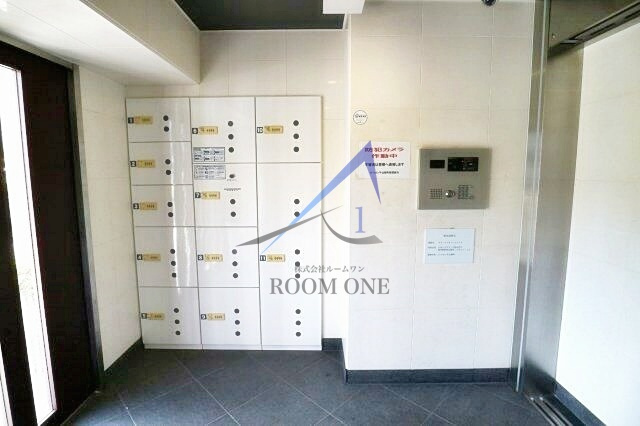 ル・リオン牛込柳町のエントランス|エントランスです。