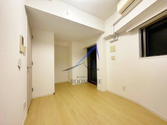 ル・リオン牛込柳町の居間・リビング|洋室のお部屋です。