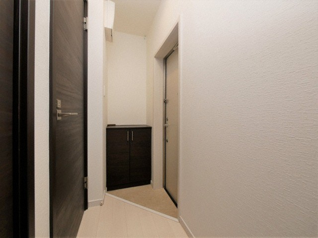 アドラブールの玄関