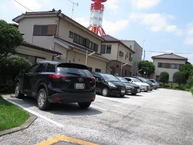 川越新宿マンションの駐車場