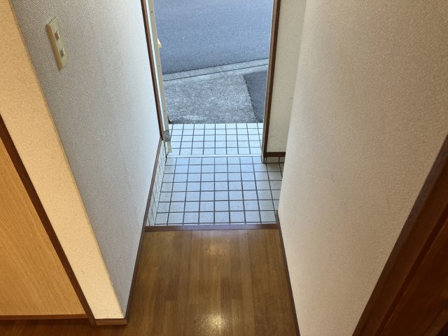 マコトハイツの玄関|参考写真