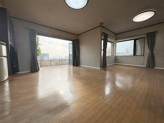 【居間・リビング】