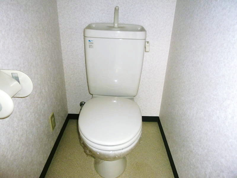 レージュ中根のトイレ