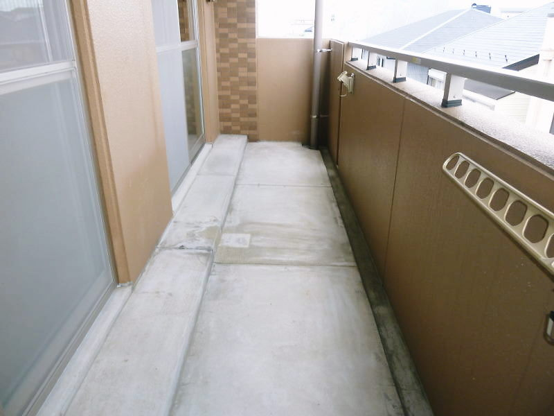 レージュ中根のバルコニー