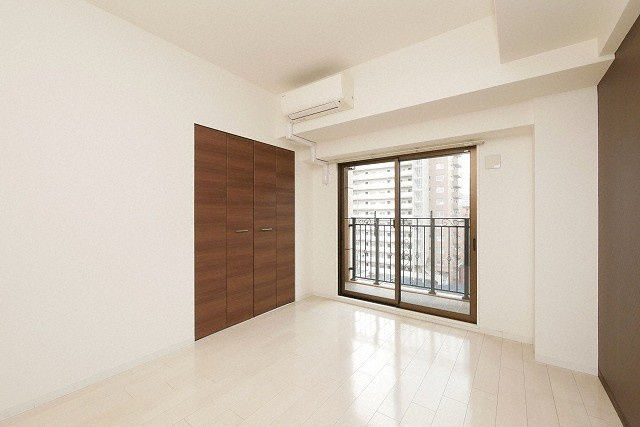 ラグゼ住之江の居間・リビング