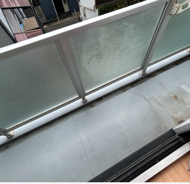 ひろやビルのバルコニー