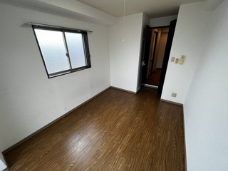2面採光で明るいお部屋です！