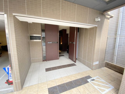 【エントランス】 | アーバンフラッツ心斎橋