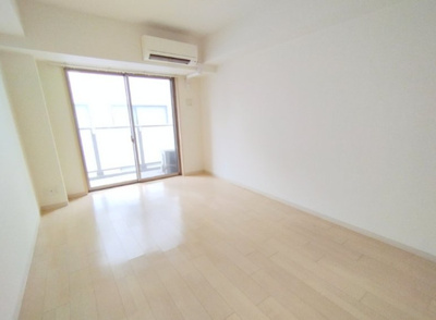 【居間・リビング】 | アーバンフラッツ心斎橋