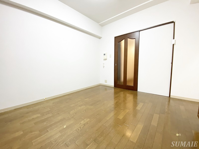 北区神谷１丁目の賃貸マンションの居間・リビング|別角度からみたリビングです☆