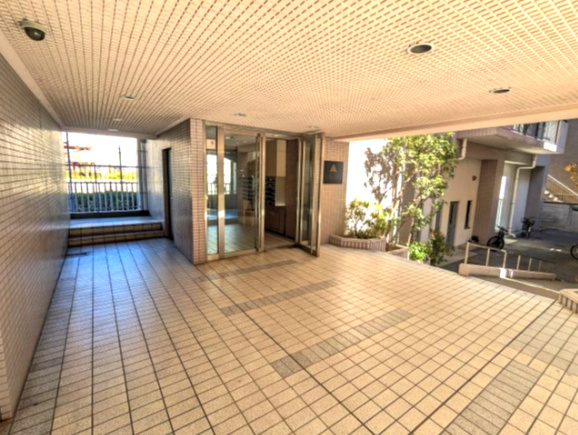 パシフィックパレス清澄のエントランス