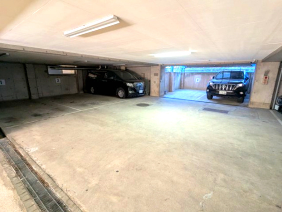 パシフィックパレス清澄の駐車場