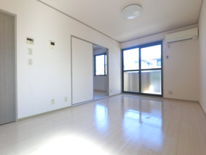 【居間・リビング】