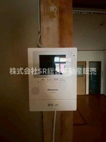 友井5丁目中古テラスハウスの防犯設備|モニター付きインターホンがあり女性やお子様にも安心です！