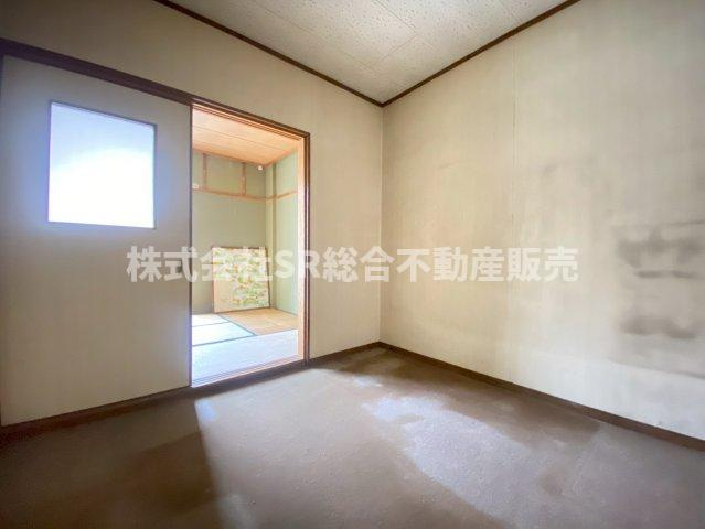 友井5丁目中古テラスハウスの洋室|コンパクトで使いやすい洋室です