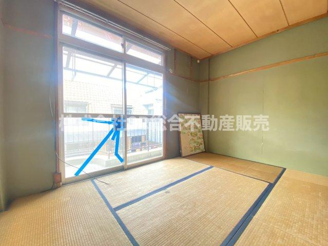 友井5丁目中古テラスハウスの寝室|落ち着いて過ごせるお部屋なので、寝室にいかがでしょうか