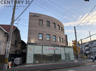 近隣に商業施設多数あります！