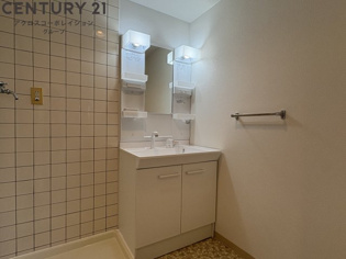 独立洗面台付きです！