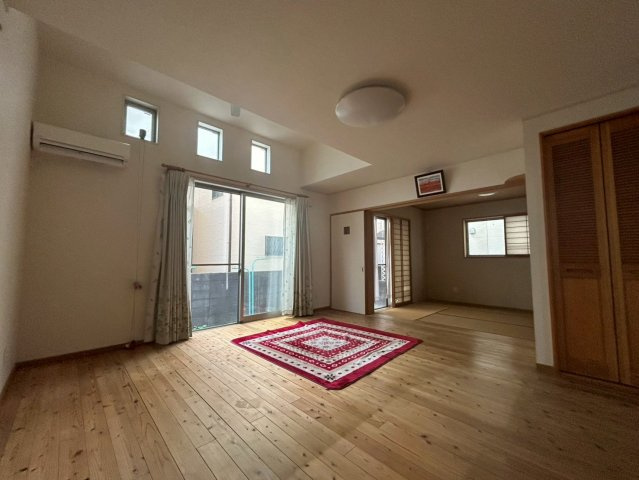 【前面道路含む現地写真】の画像