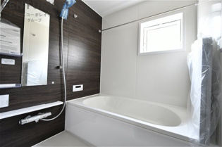 建築順調に進行中です。同社施工例物件近隣にございますので、見学希望の際はお気軽にお問い合わせください。ネットからの見学予約も便利です。「C21アクロス」でアクロスコーポレイションを検索！