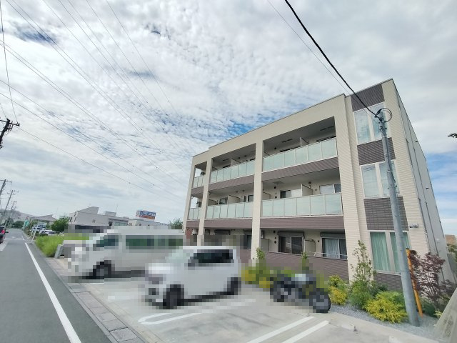 メルヴェーユの外観|★ネット無料★宅配BOX★AL★南向き★バイク置き場★