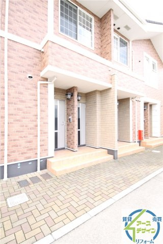 クリスタルビラの外観