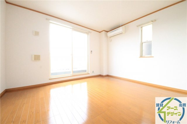 クリスタルビラの居間・リビング|※類似部屋